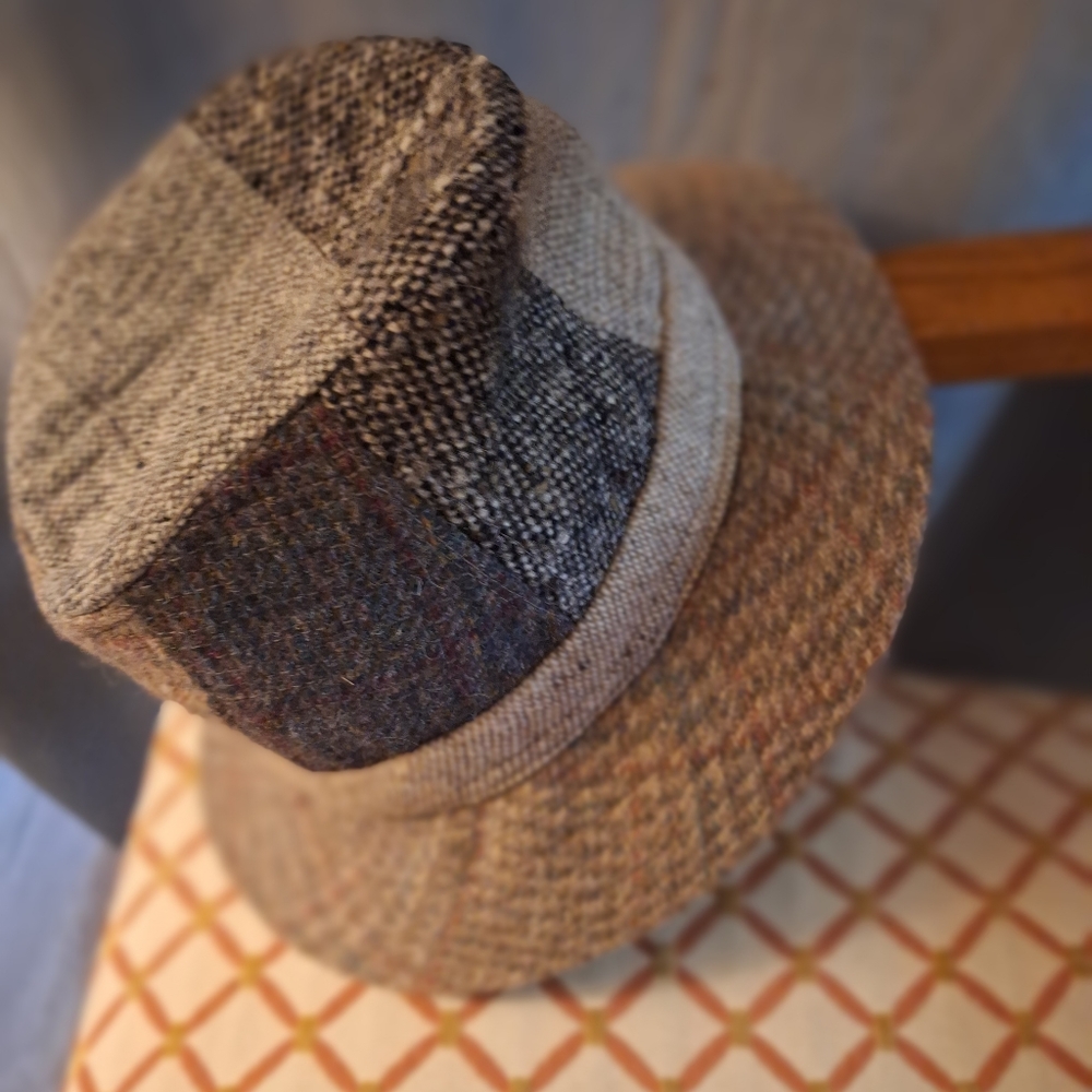 JONATHAN RICHARD Irish walking hat 100% wool